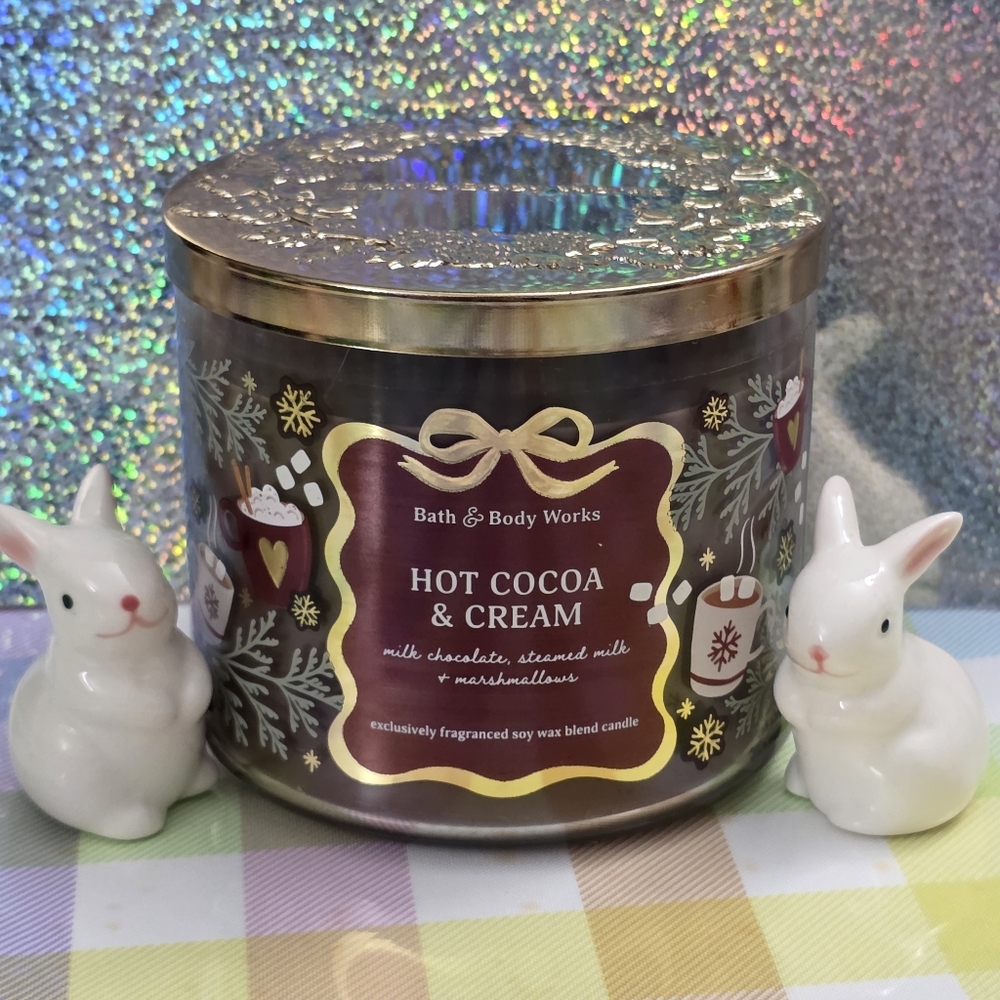 Bath & Body Works Hot Cocoa & Cream Scented 3-Wick Candle NEW Rare